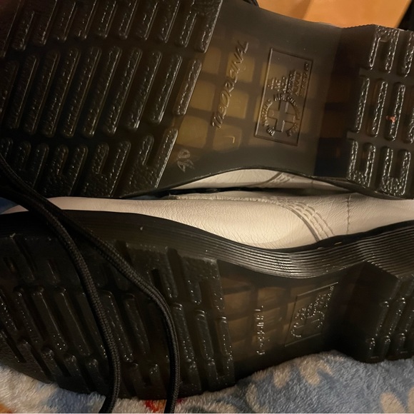 White doc Martens - Picture 6 of 8